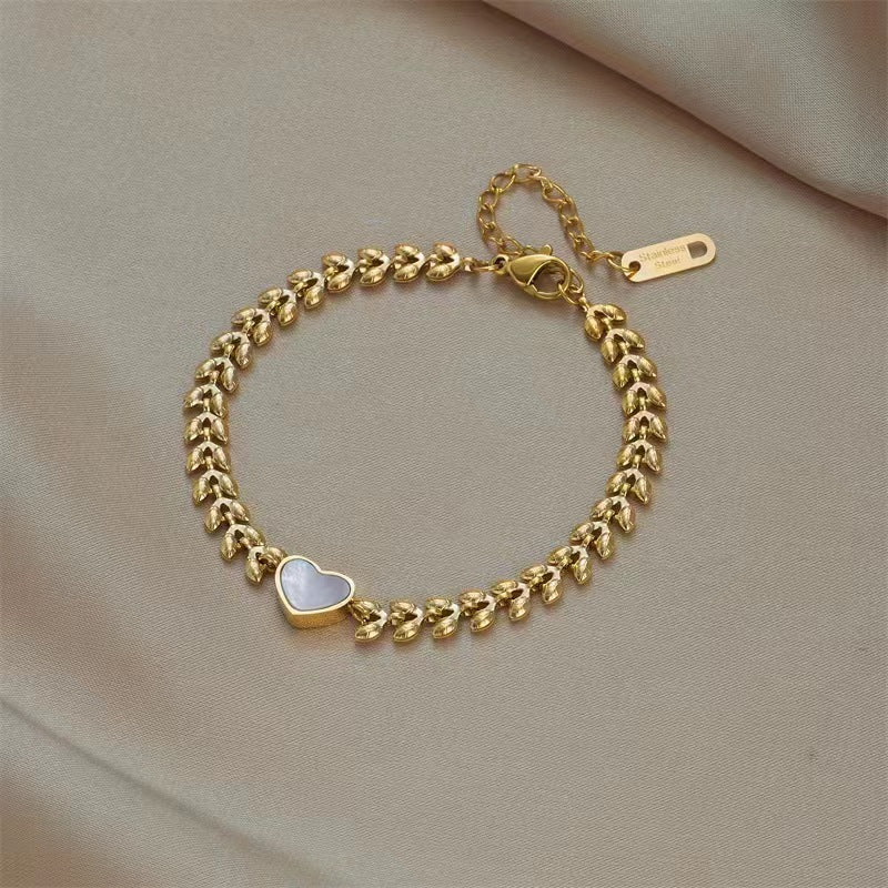 Titanium Steel 18K Gold Fashionable Retro Heart-shaped Shell Wheat Versatile High Sense Temperamental Bracelet Women