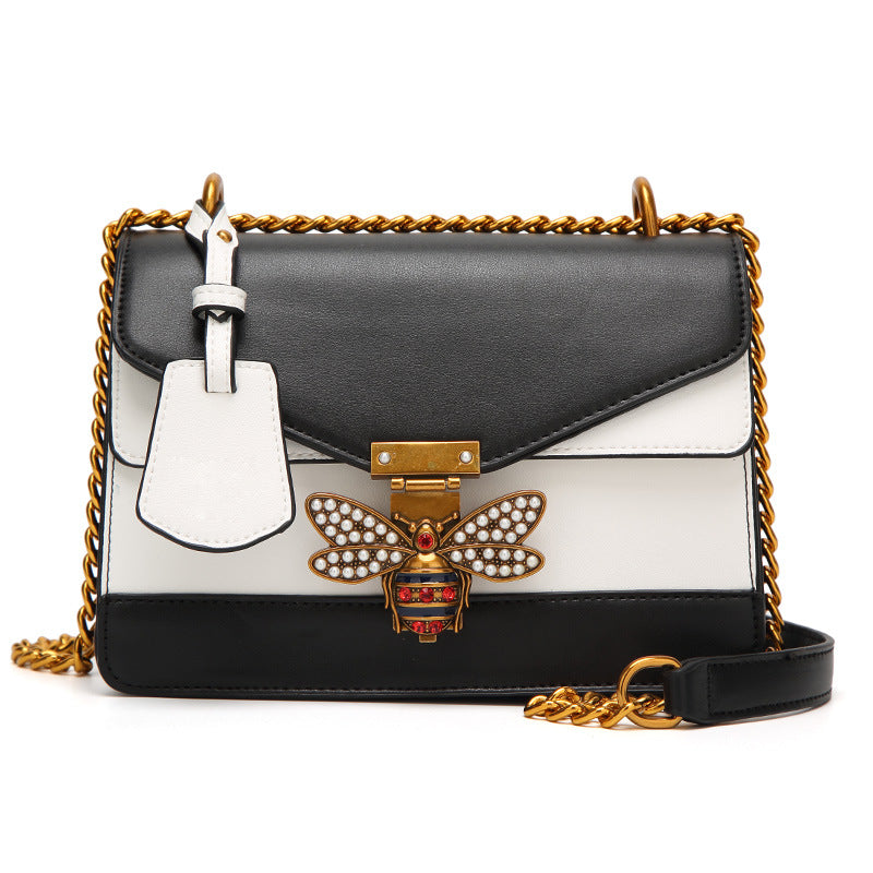 Be queen Margaret  clasp royal   leather shoulder bag