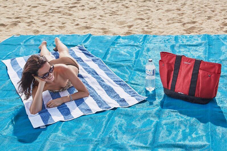 Sand-Free Beach campaign Blanket, Oversized Camping Mat with Stakes