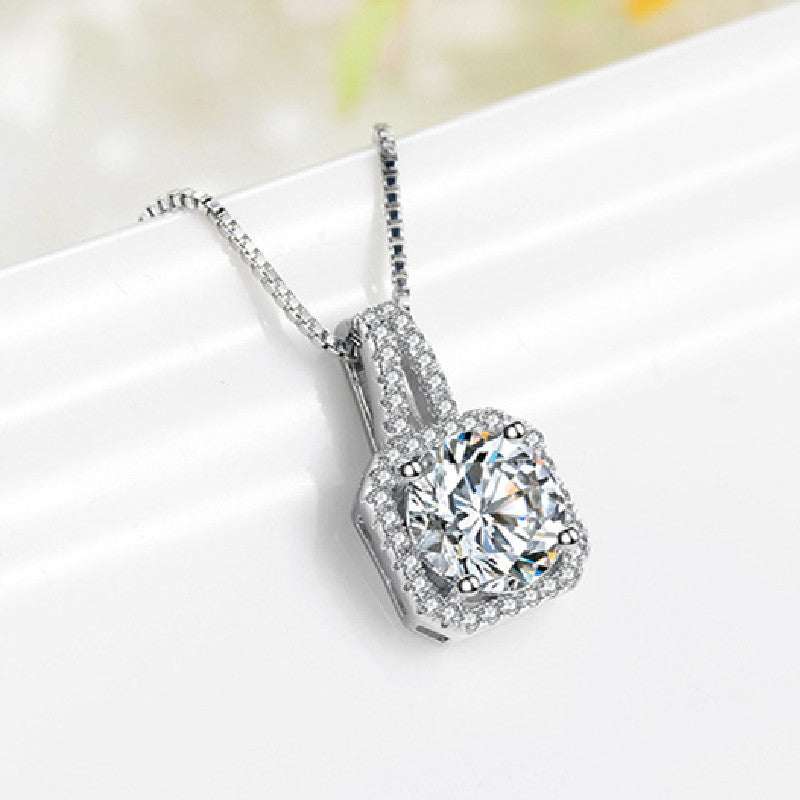 Stylish Simple Zircon Square Diamond  Set Two Carat Halo Cubic Zirconia Pendant Necklace