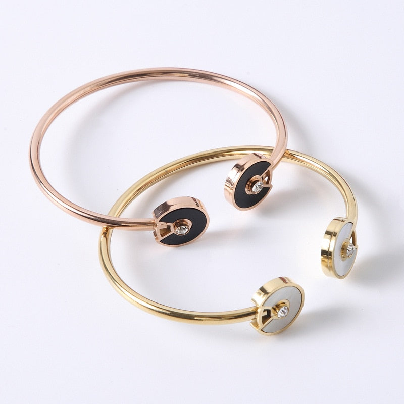 Fashion style rose gold bracelet