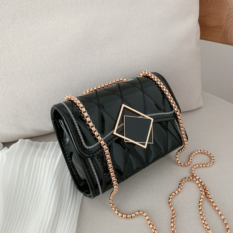 Women's Fashion Patent Leather Embroidery Thread Chain Women's Bag Shoulder Diagonal Bag