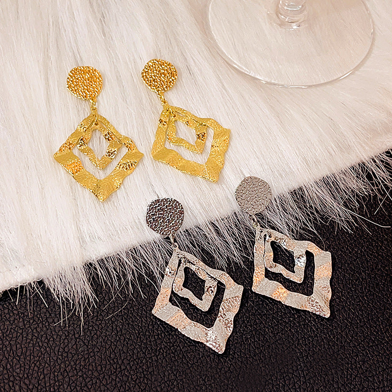 Irregular Embossed Diamond Retro Punk Fabulous Personality Earrings