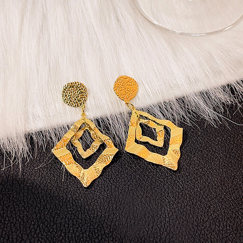 Irregular Embossed Diamond Retro Punk Fabulous Personality Earrings