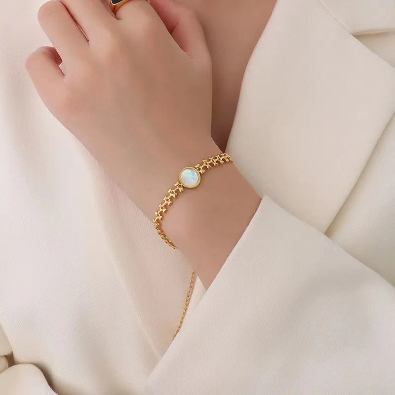 Titanium Steel 18K Gold Fashionable Retro Heart-shaped Shell Wheat Versatile High Sense Temperamental Bracelet Women